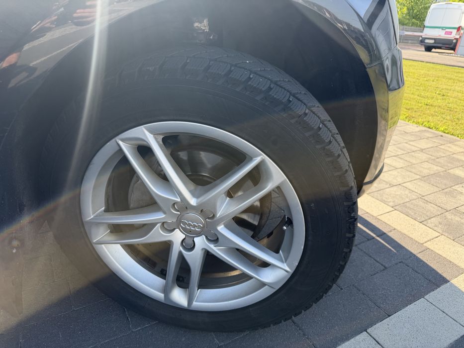 Продам Audi Q5 2.0 бензин