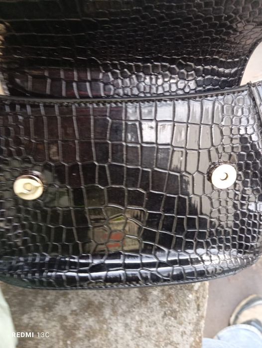 Mala Guess preta original