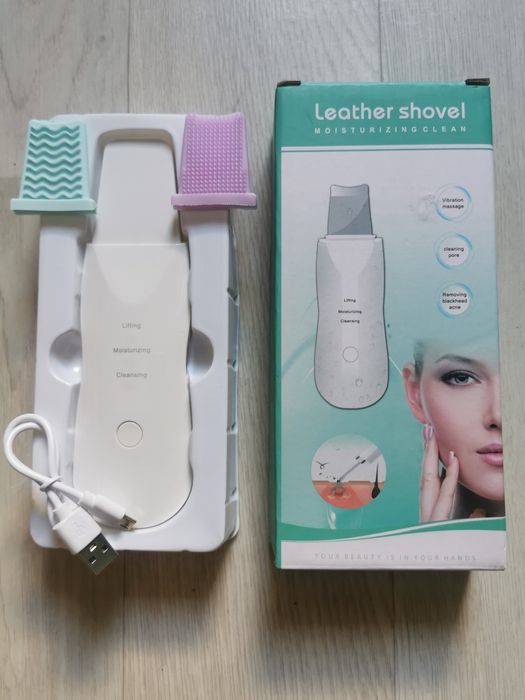 Портативний ультразвуковий очищувач для обличчя