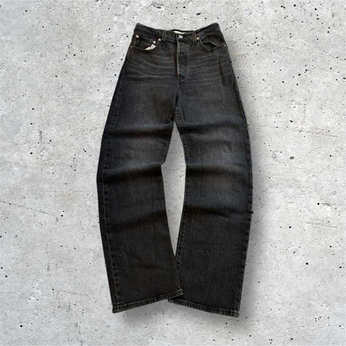 Jeansy Levi's z wysokim stanem Straight proste szaro-czarne 28
