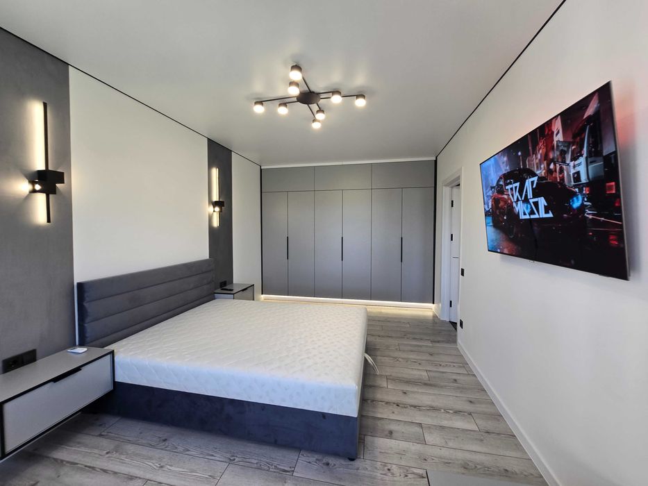 1-кім.кв. в районі міського озера