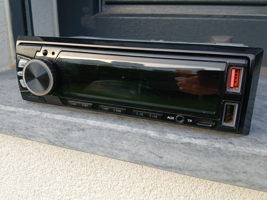 Auto radio c usb