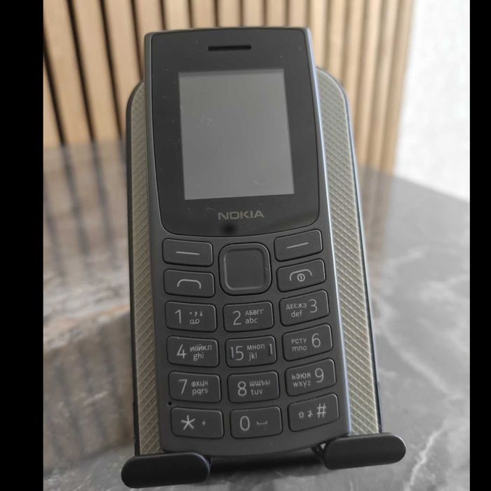 Кнопочний телефон Nokia 105 TA-1557 (Dual SIM) Charcoal