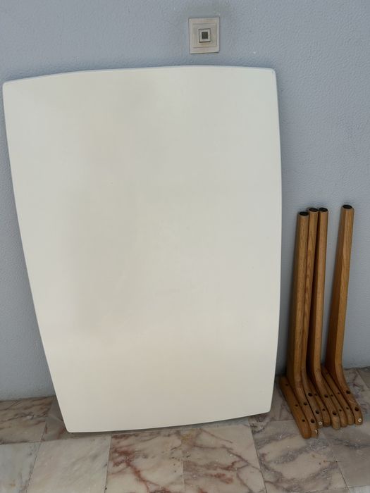 Mesa usada 120cm  por 80cm