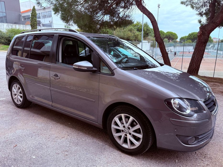 VW Touran 1.9 TDi Highline 7L