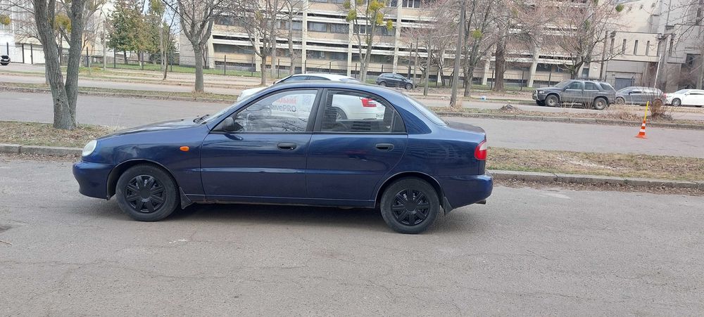 Продам Ланос Сенс на повному бойовому ходу...