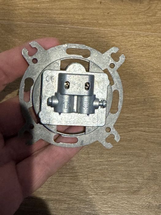 Gniazdo antenowe 10 zł