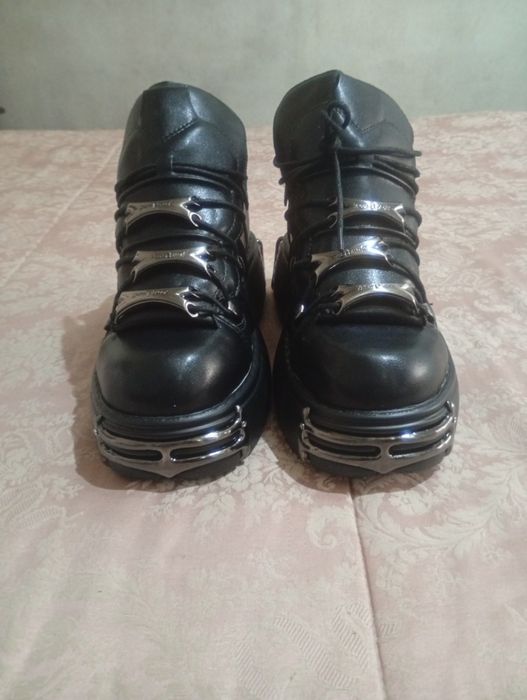 Botas de mulher novas