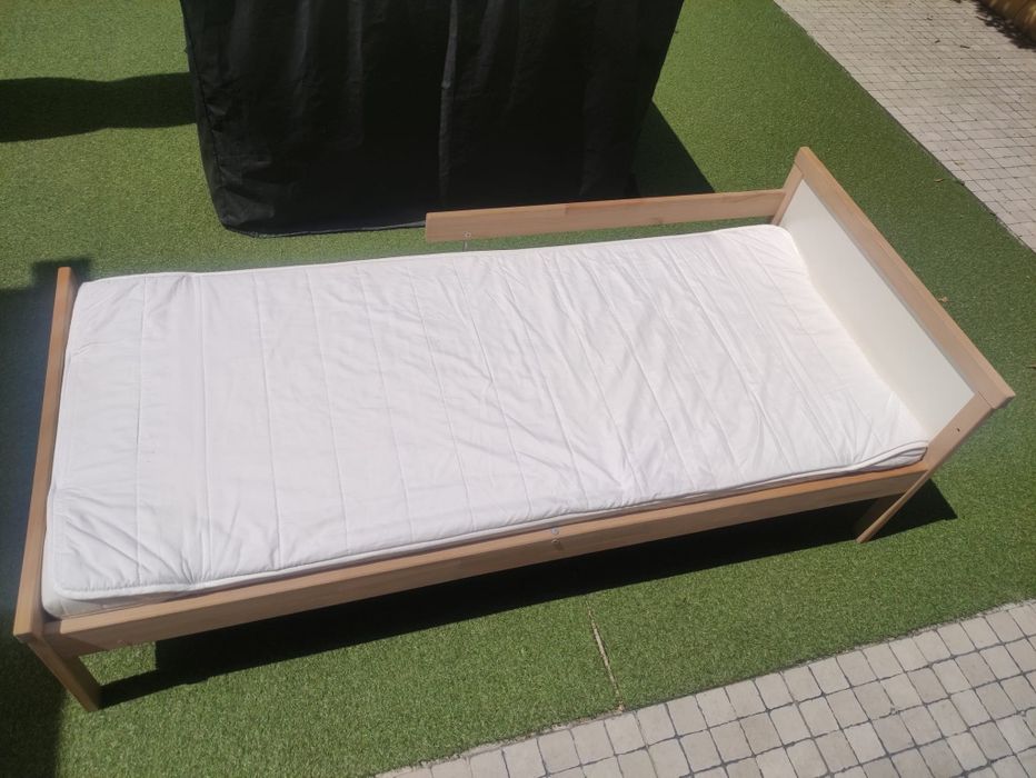 Cama criança com colchão