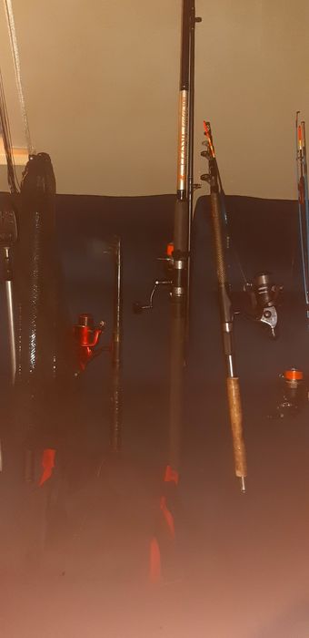 Sprzedam sprzęt wędkarski  feder spławik. 4 w super stanie wędki