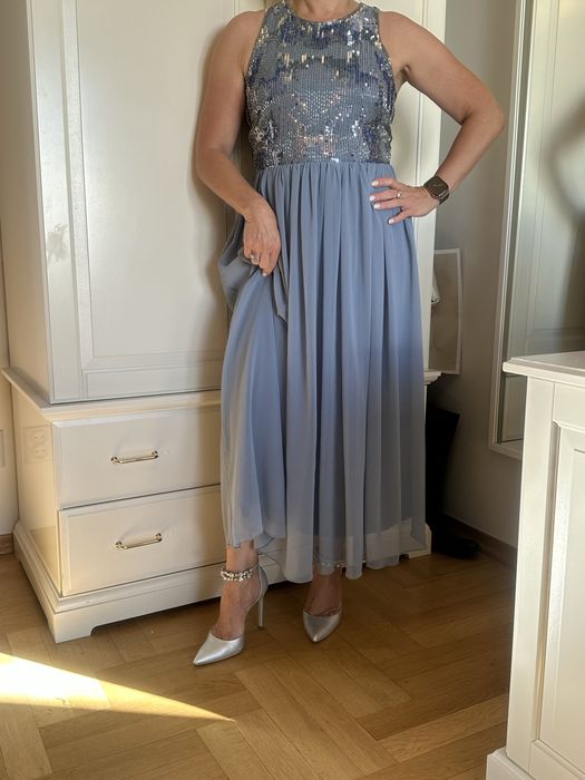 Elegancka sukienka z cekinami