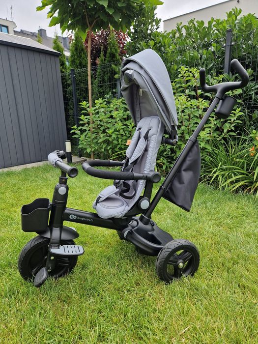 Rowerek trójkołowy Kinderkraft EASYTWIST 2 360 Light Grey z rączką dla rodzica