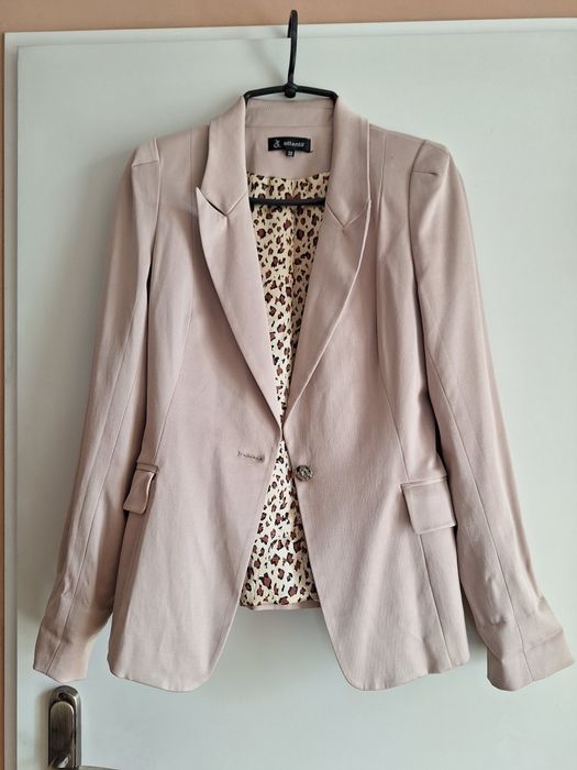 Żakiet beżowy rozmiar 38