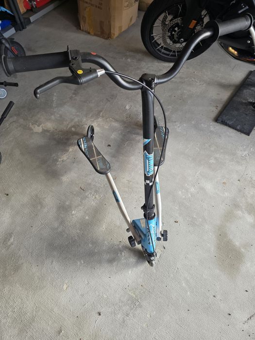 Trotinete de 3 rodas