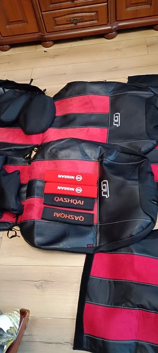 Pokrowce szyte na miarę do samochodu.