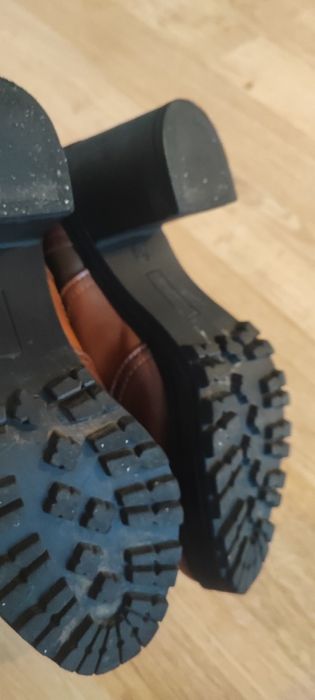 Półbuty 38 szeroki obcas