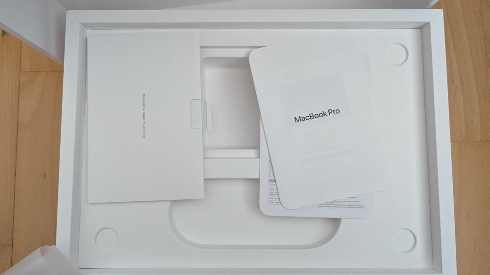 CAIXA MacBook Pro M2 16 polegadas