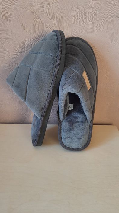 Нові чоловічі капці! Теплі чоловічі тапочки!