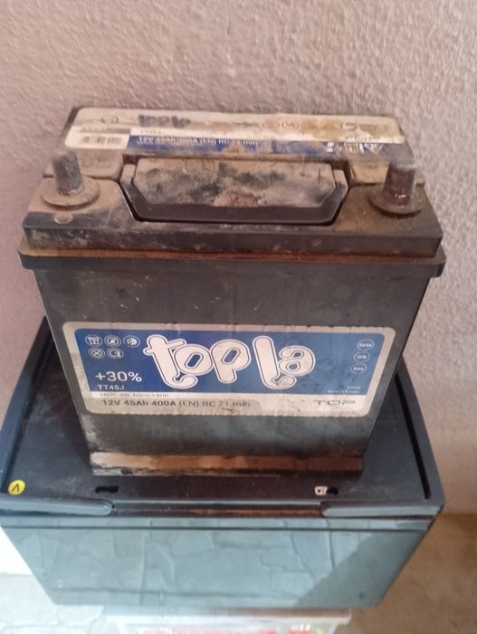 Продам акумулятор 12v 45ah 400A