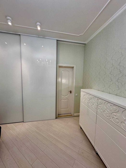 3к квартира 99м2 в ЖК RiverStone Осокорки Славутич Позняки Харківська