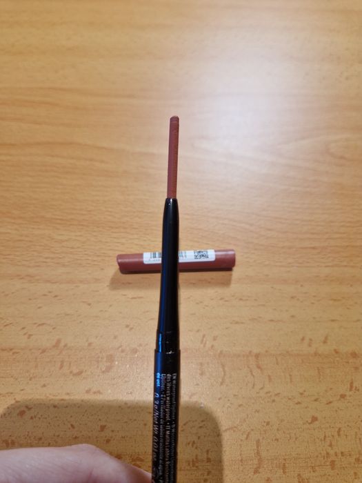 Lip Liner Essence 8h matte 04 Rosy Nude