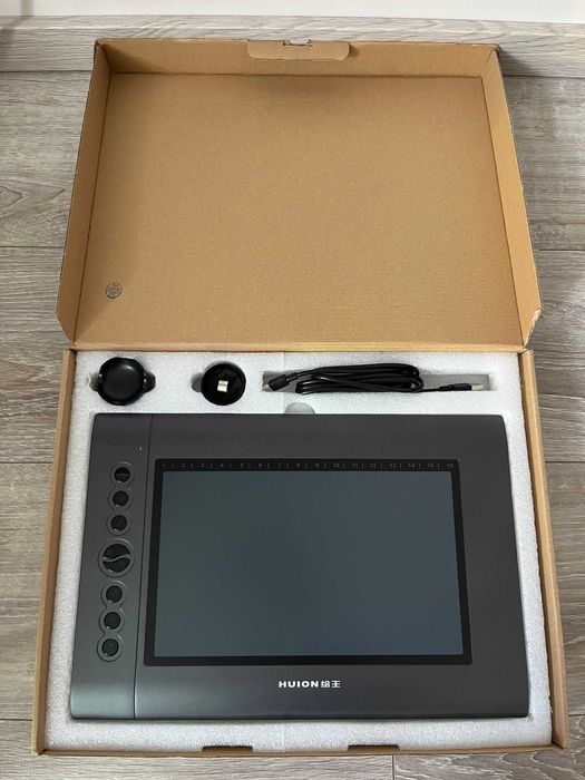 HUION Tablet graficzny H610