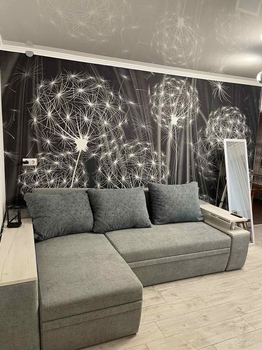 Здається 2-кімнатна квартира студія з кондиционером