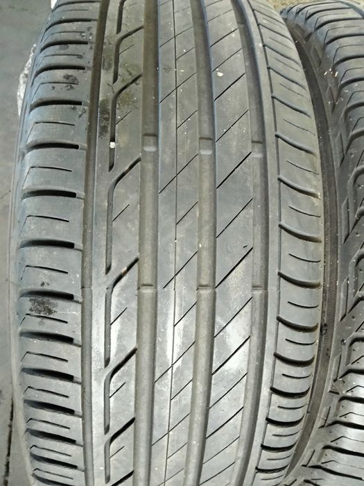 215 50 R18 Bridgestone