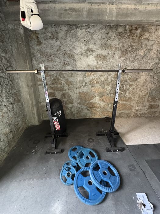 Barra olimpica e discos Aza Fit
