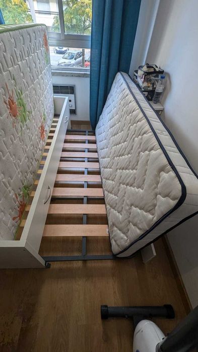 Cama gaveta tripla com colchões64552295731073122