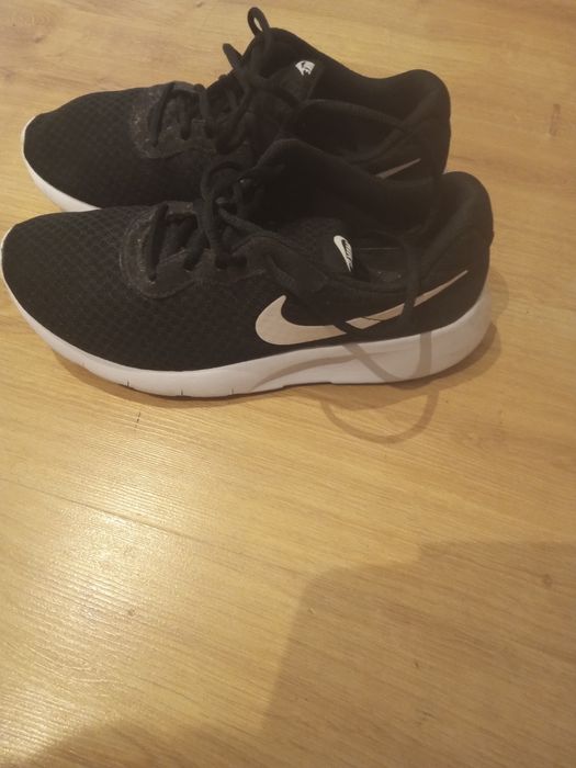 Buty damskie sportowe Nike r.38