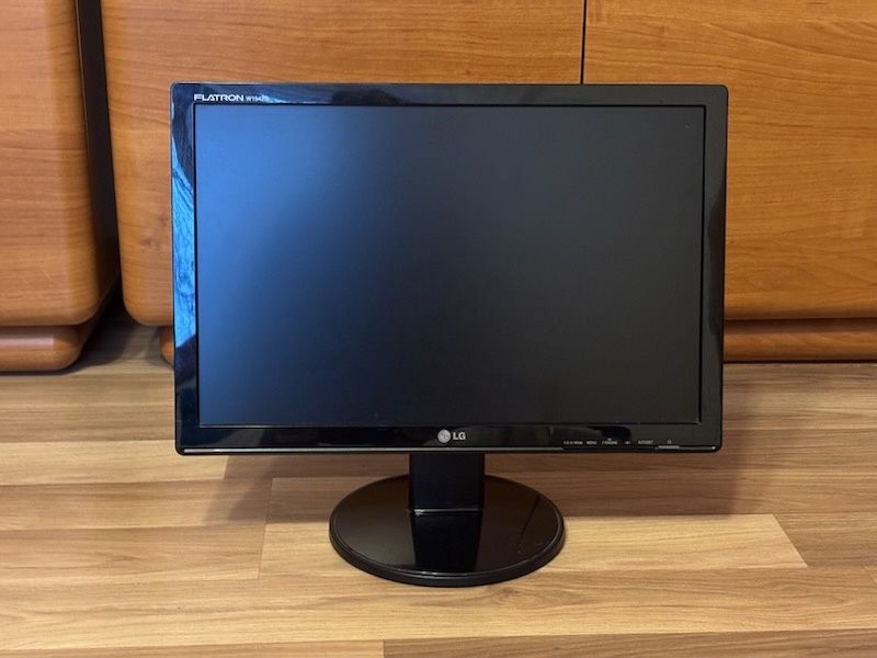 Monitor LG Flatron w1942S 60hz 19 cali
