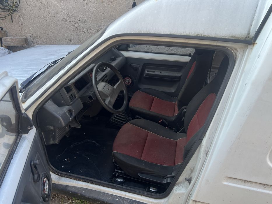 Renault rapid без двигуна і кпп