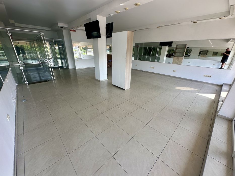 Нежилое помещение Салон Красоты/Центр