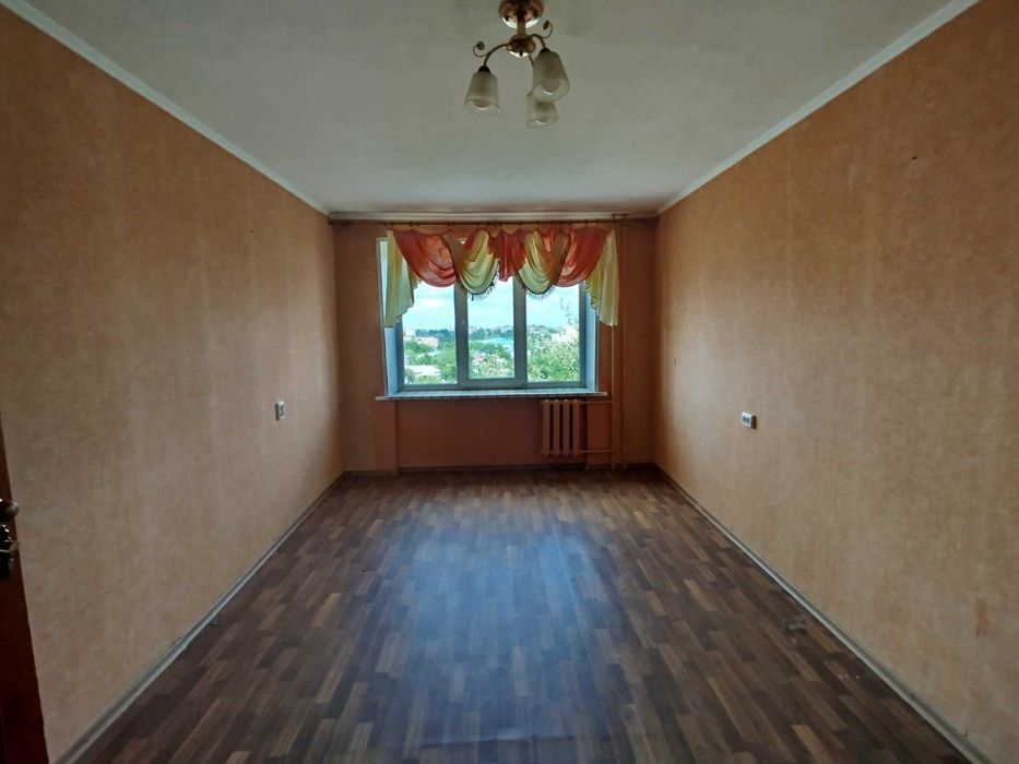 Продам 3/х кімнатну квартиру в центральній частині міста
