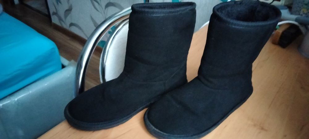 Damskie ciepłe botki  rozm. 36