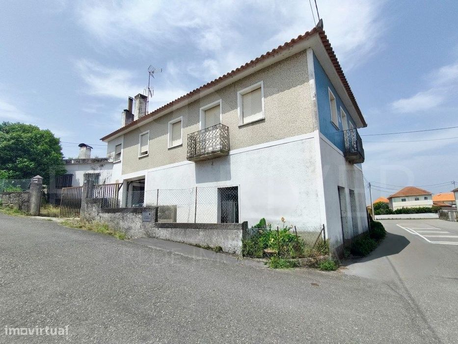 T4 Detached House in Bela, Monção
