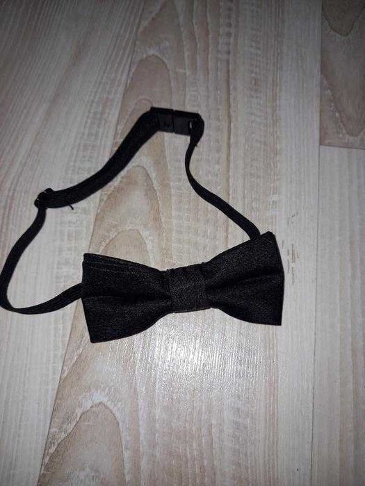 Черная бабочка метелик