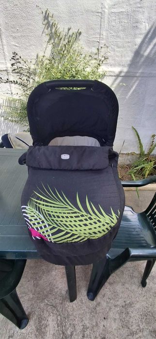 Carrinho trio chicco