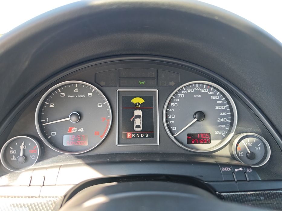 Audi S4b6 4.2 v8