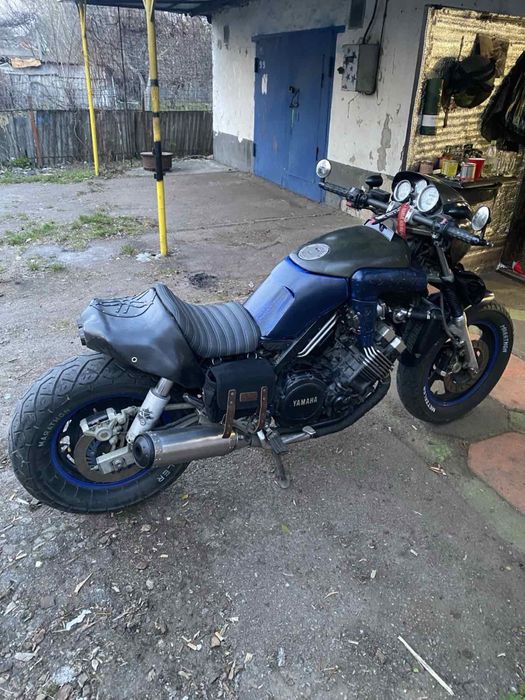 Продам Yamaha FZX 750