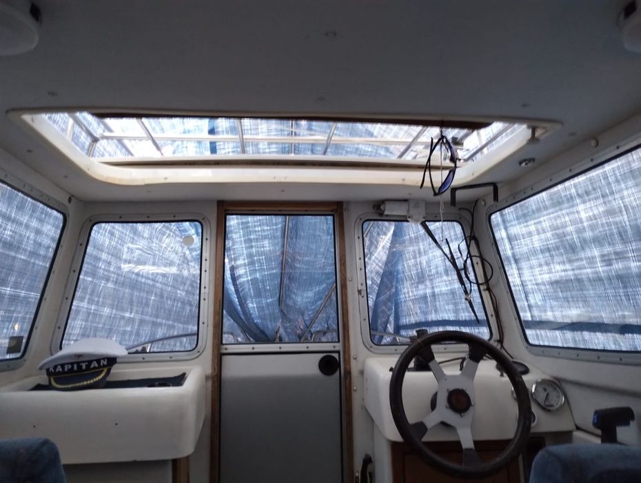 Łódż motorowa Bella 571 C