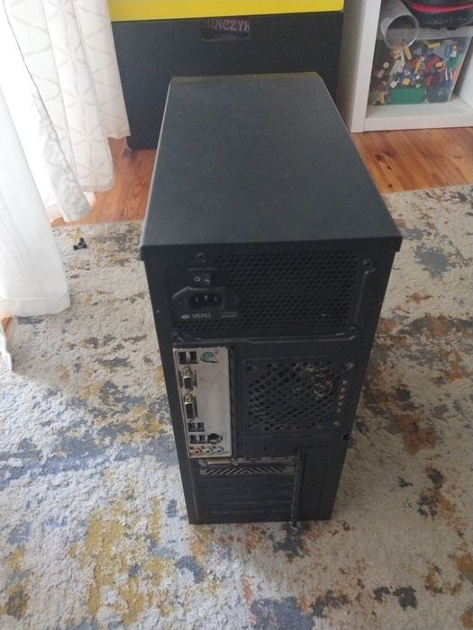 Komputer stacjonarny