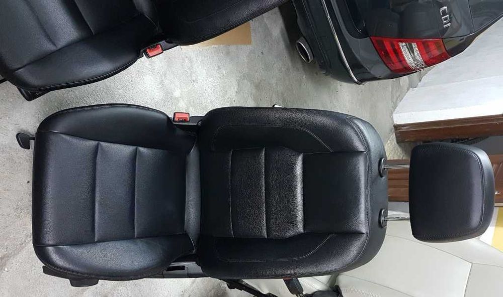 Bancos em pele . Mercedes W204 (Avantgarde) 2011