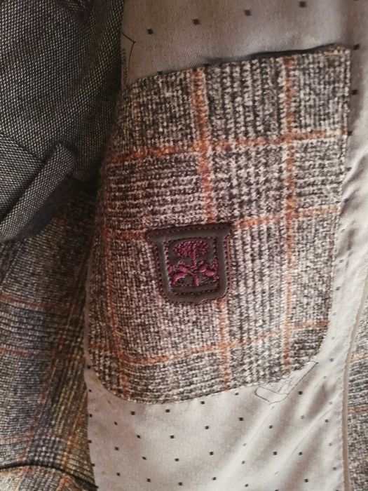 Blazer Corneliani (Tam. 48/50)