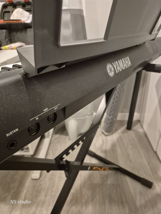 Piano Yamaha Portable Grand NP-30