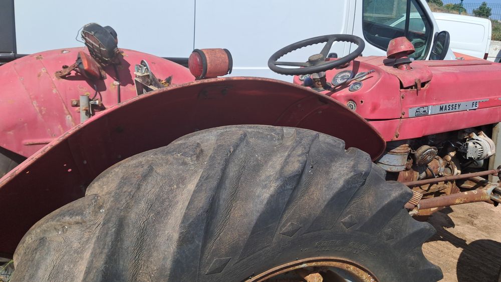 Trator massey ferguson 135 usado com alfaias