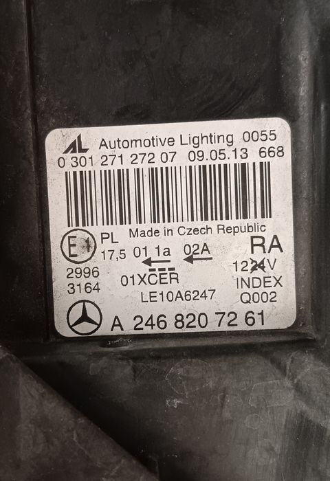 Farol Mercedes-Benz Classe B Bi-Xénon e LED 2011-2018 direito