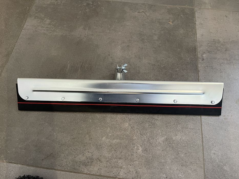 Sciagaczka do smoły  56 cm szeroka  .