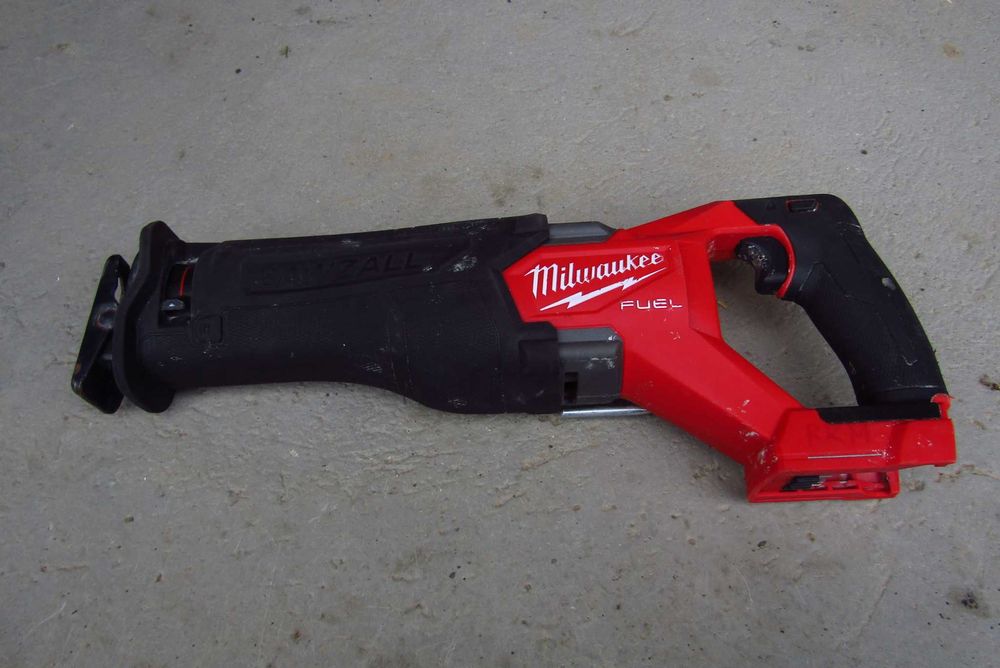 Piła szablasta milwaukee M18 FSZ